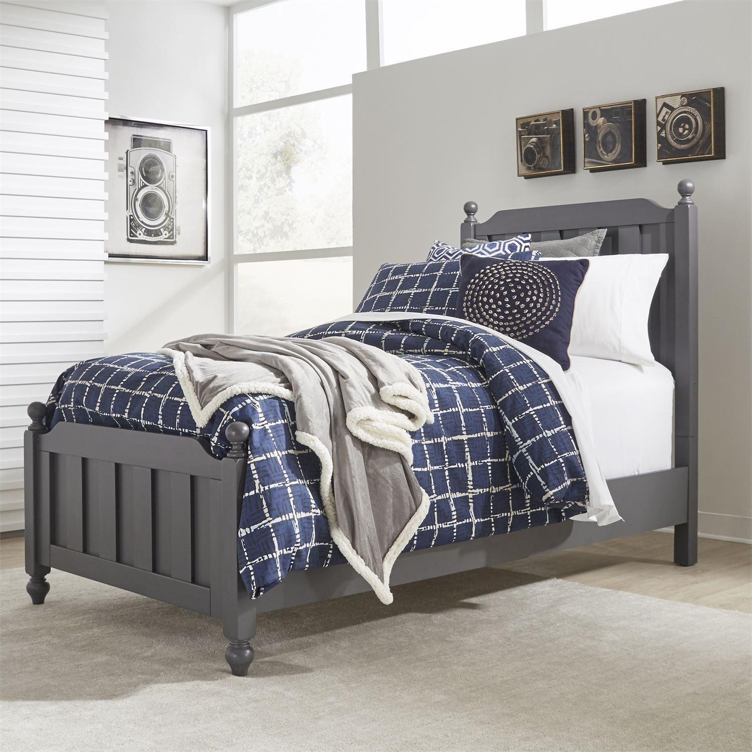 Cottage View Cottage Style Twin Panel Bed with Bun Feet | Rotmans